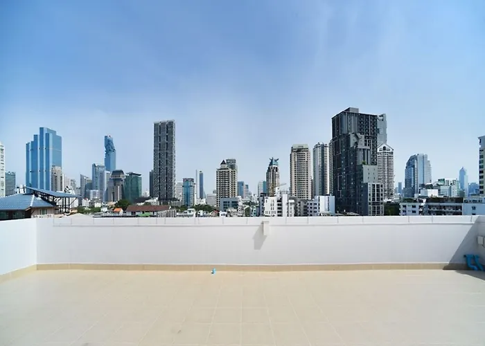 Parvena Sathorn Hotel 3*