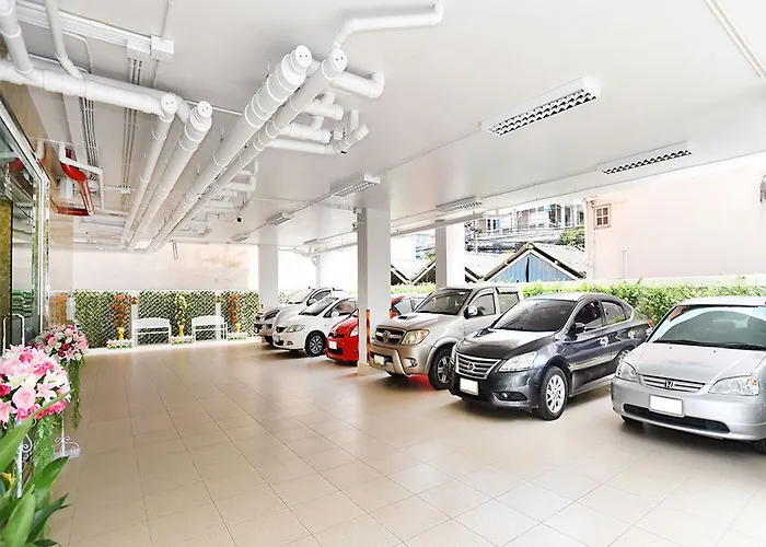 Hotel Parvena Sathorn 3*